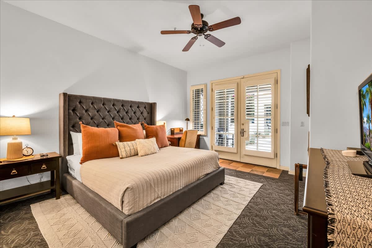 Desert Studio Retreat in Prime Location Legacy Villas #B